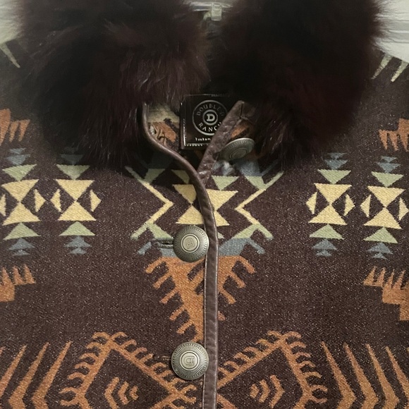 Double D Ranch Brown Patterned Coat with Fur Trim - Picture 13 of 16